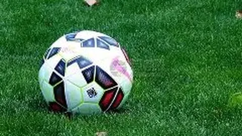 徐根宝率领“崇明六虎”赢得中超金牌，延续上海足球辉煌传统