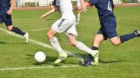 2025中超赛季盘点：冠军争夺现新格局，年轻球员初露锋芒